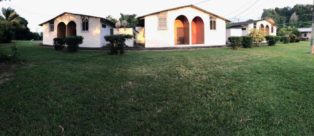 Hosteria Pacific Stone Esmeraldas Esterno foto